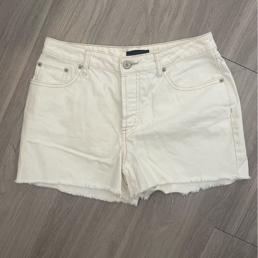 House of Harlow 1960 white high waisted denim cutoff distressed shorts - Picture 3 of 5